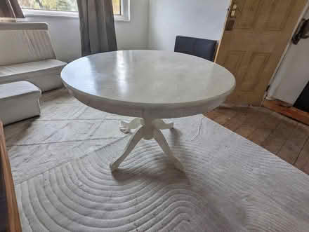 Photo of free Round dining table (St Margarets TW1) #1