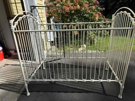 Photo of free Beautiful crib (Sarah Doublet Road Littleton) #1