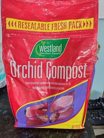 Photo of free 10L bag orchid compost (Caton LA2) #1