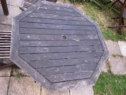 Photo of free Outdoor table (Finsbury Park, N4) #2