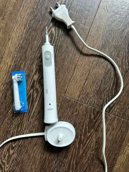 Photo of free Electric toothbrush (Chigwell IG7) #1