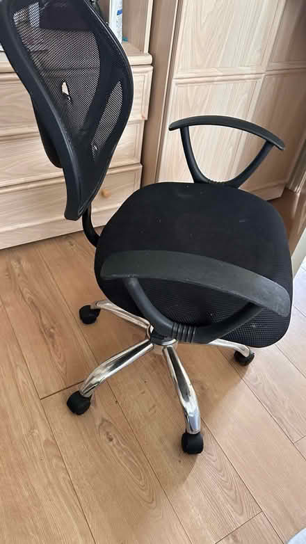 Photo of free Office Chair (L14 0BA) #1