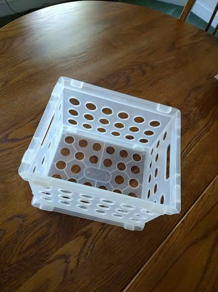 Photo of free Small storage crate (Odenton) #1