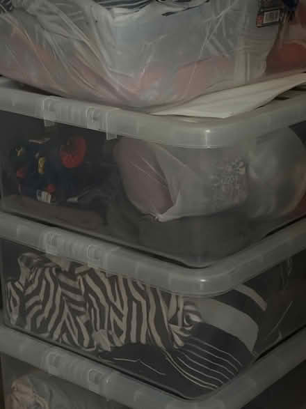 Photo of free X4 boxes with brand new sewing fabric different sizes (Longsight M12) #1