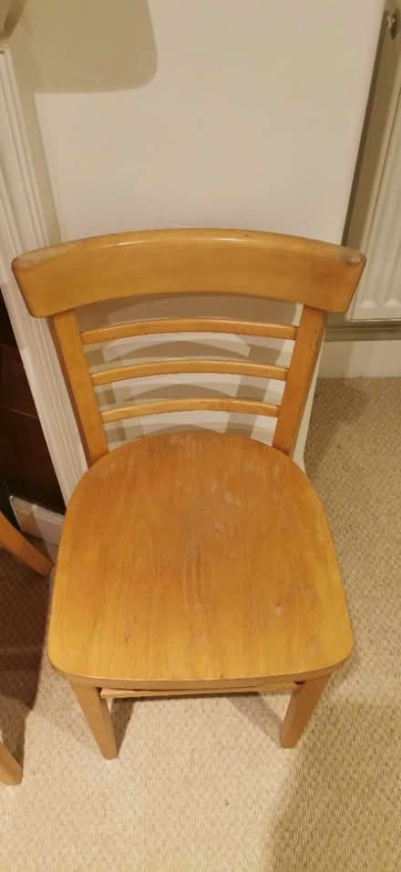 Photo of free 4 dining chairs (Wr143hp) #4