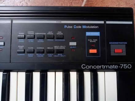 Photo of free 'Realistic' Concertmate750 keyboard (Highbury N5) #4