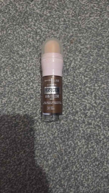 Photo of free Maybelline makeup (Dunstable LU5) #1
