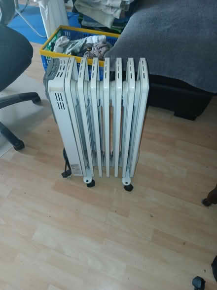 Photo of free Electric Delonghi oil heater (M23 Baguley) #1