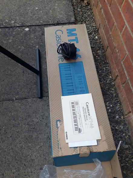 Photo of free small key board (Oswestry SY11) #2