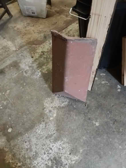 Photo of free End Roof Ridge Tile (Rhydycroesau SY10) #1