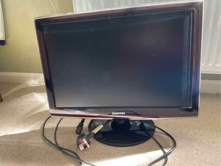 Photo of free 27inch monitor (Malvern WR14) #1