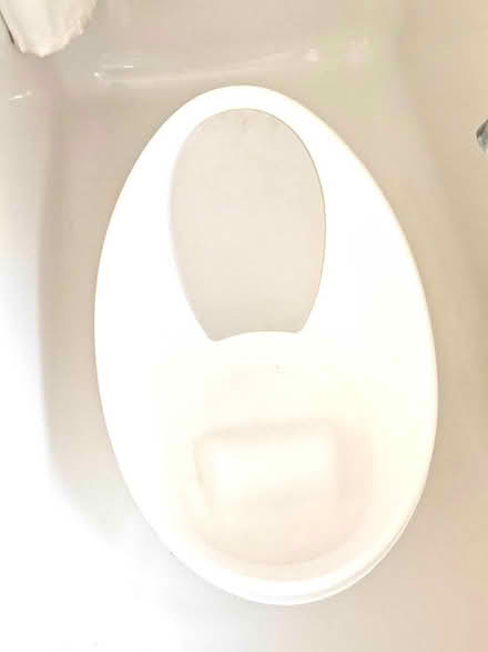 Photo of free Shnuggle baby bath (Fetcham / Bookham KT22) #1