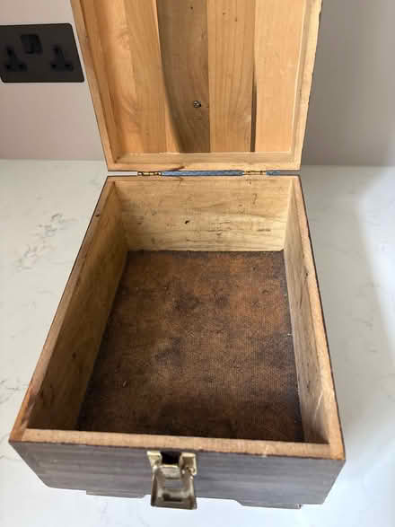 Photo of free Shoe cleaning box (Wimbledon Common SW19) #2