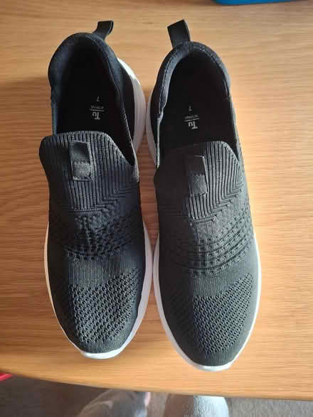 Photo of free Ladies trainers size 7 (Cressex HP12) #1