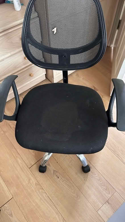 Photo of free Office Chair (L14 0BA) #2