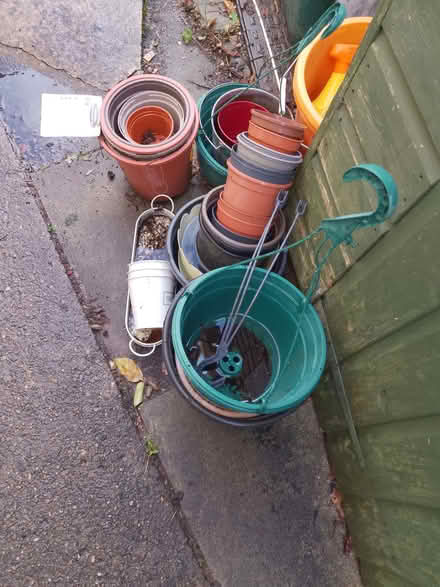Photo of free Plastic flowerpots (Saughall village CH1) #1