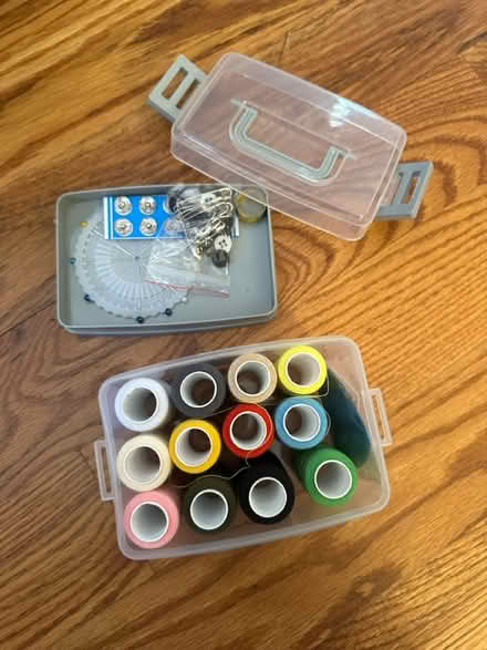 Photo of free Small sewing kit (Acworth/Kennesaw Wade Green Rd) #3