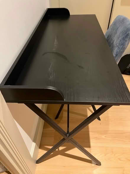 Photo of free Black desk (Kew TW9) #1