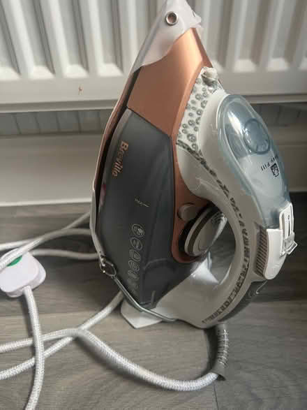 Photo of free Steam iron (Dunstable LU5) #1