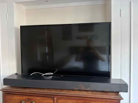 Photo of free 43’ lg tv (Twickenham) #1