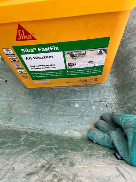 Photo of free Sika Fast Fix (Denvilles PO9) #1
