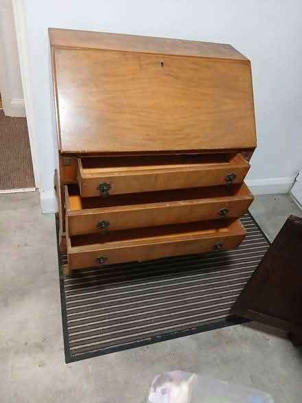 Photo of free Small bureau (Corringham ss17) #3