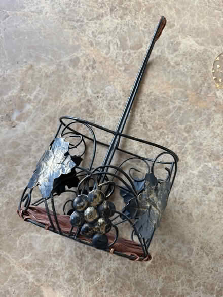 Photo of free Small basket (Biggleswade SG18) #4