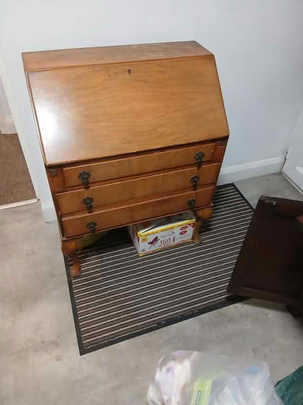 Photo of free Small bureau (Corringham ss17) #1
