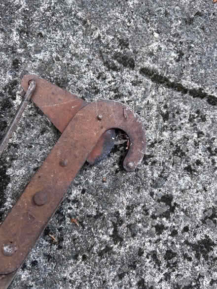 Photo of free Long Handle Lopper (Bear Flat BA2) #2