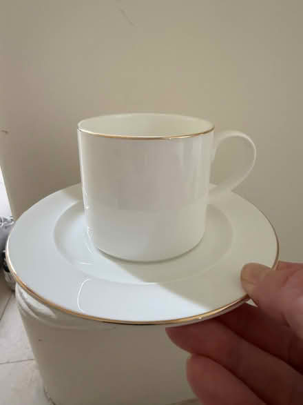 Photo of free 6 cups & saucers (Chelsea SW3) #1