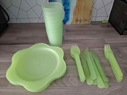 Photo of free Plastic Picnicware (Fareham creek 8 PO16) #1