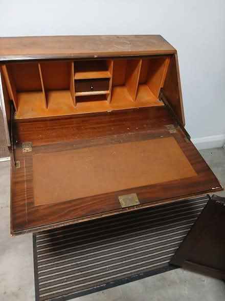 Photo of free Small bureau (Corringham ss17) #2