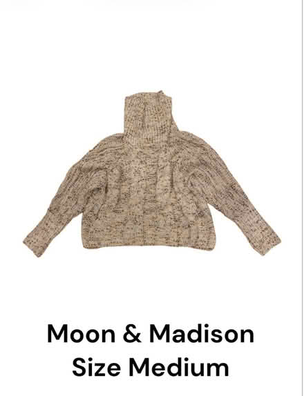 Photo of free Moon & Madison Woman’s Top (Brooklyn Storage) #1