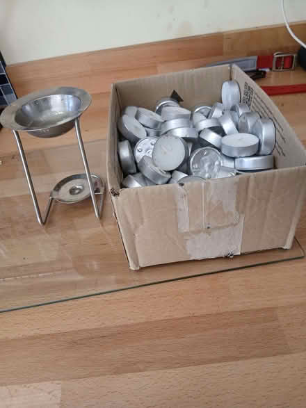 Photo of free Tea lights and stand and dish for wax melts (Penrith CA11) #1