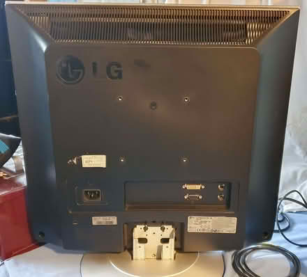 Photo of free LG PC Monitor (Ansford CP BA7) #4