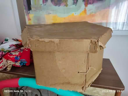 Photo of free Antique hat box (West Hill Road TN38) #2
