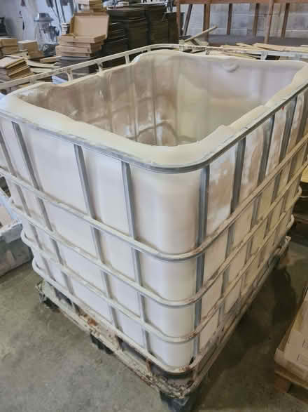 Photo of free IBC empty container (Red Scar PR2) #2