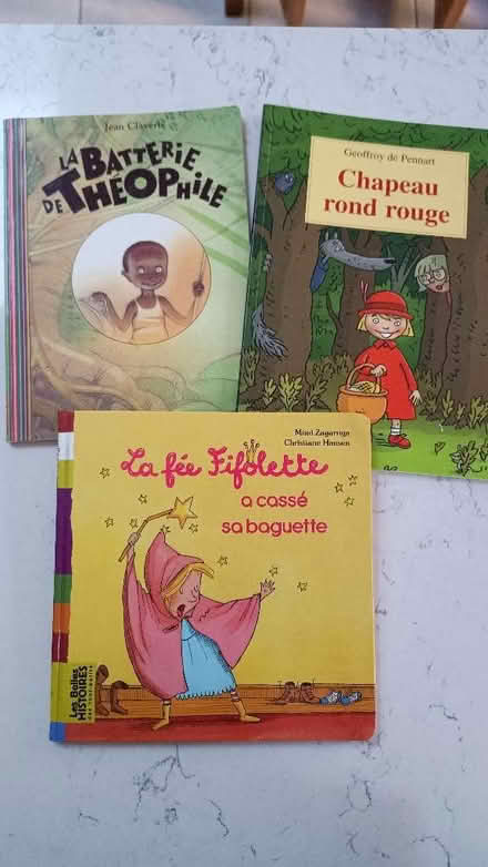Photo of free Children books in French (Barley SG8) #2