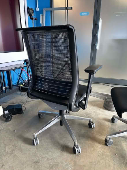 Photo of free Office chair (Finsbury Park N4) #2