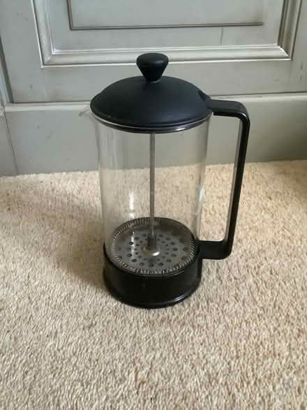 Photo of free Small cafetière (Ellastone DE6) #1