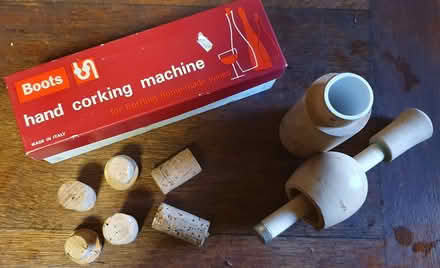 Photo of free Hand corking machine (Sharpthorne RH19) #1