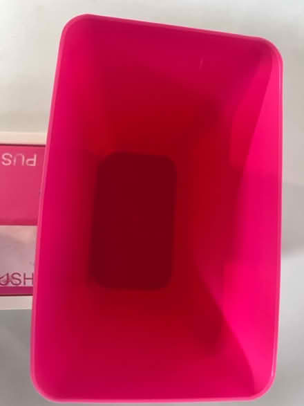 Photo of free Pink/white small garbage can (Sunnyvale - Ponderosa Park) #4