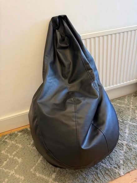 Photo of free Bean bag (Fulham Palace Rd SW6) #1