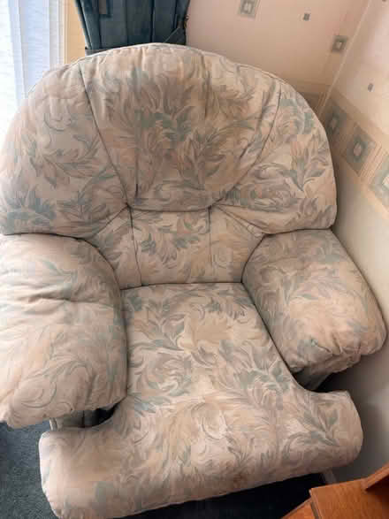 Photo of free 3 Piece inc Recliner Chair (Cranfield, Bedford) #2