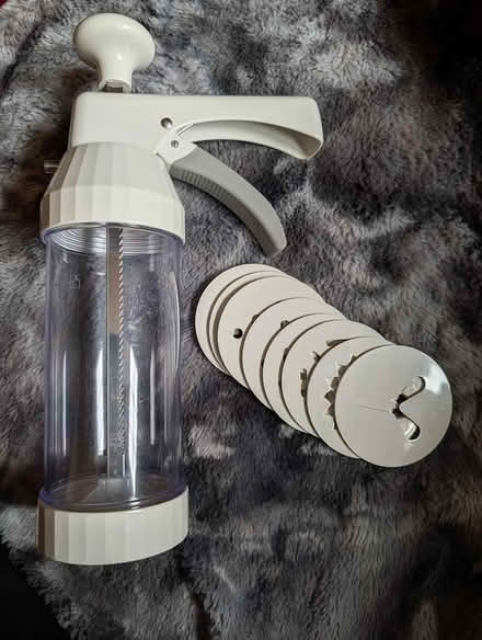Photo of free Biscuit Maker (Yaxley 3 PE7) #1