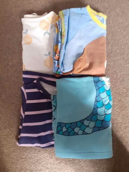 Photo of free Short pyjama sets (Panshanger AL7) #1