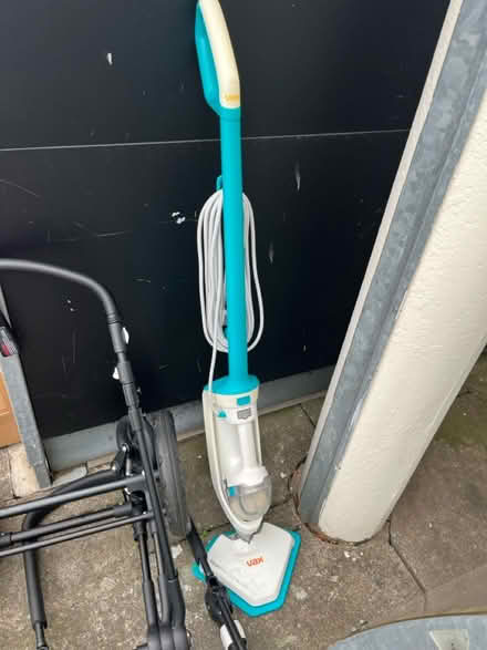 Photo of free Vacuum/mop? (Brentford) #1