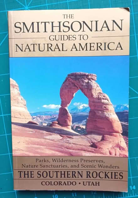 Photo of free Smithsonian Guide: The Southern Rockies (Colorado & Utah) (Hatch End HA5) #1