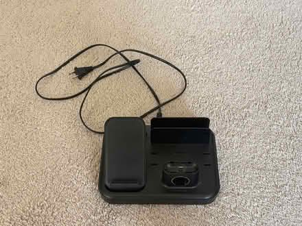Photo of free iPhone / Watch / AirPods Charger (Near Panama Park) #2