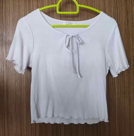 Photo of free White blouse from 6ixty8ight (Tpy) #1